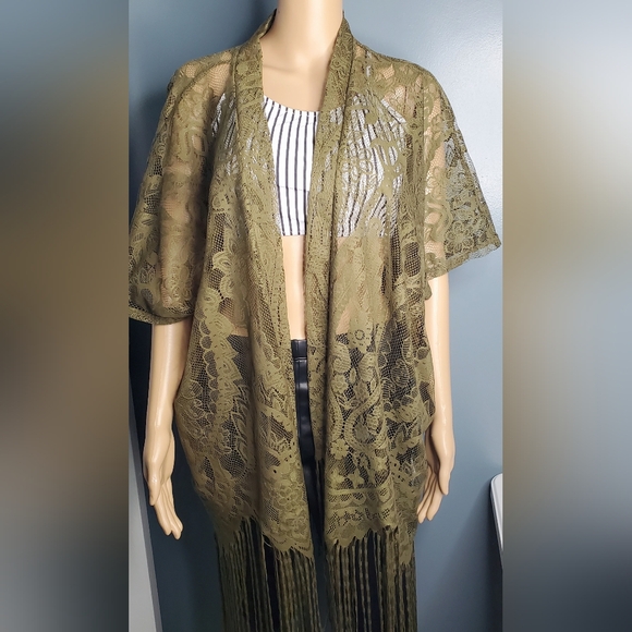 EMERETTE OPEN MESH Cover Up DARK GREEN Shawl SZ M Kimono FRINGE GREAT CONDITION - Picture 2 of 14